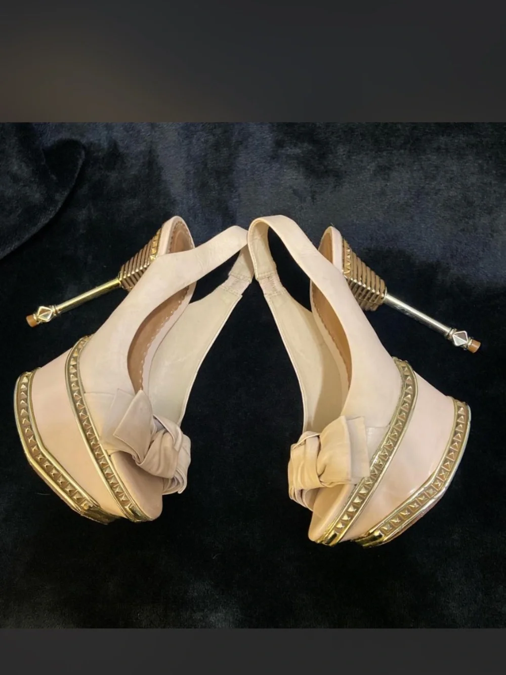Vero Cuoio Cream Slingback Peep-Toe Heels with Bow and Gold Trim